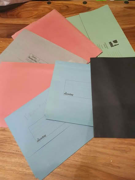 Photo of free 6xCard Bucket Folders + 7xClear Plastic Open-Sided Wallets (Hungerford RG17) #1