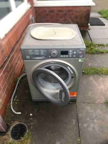 Photo of free 9KG Hotpoint Smart (Manchester) #2