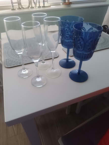 Photo of free 4 champagne flutes and 2 large plastic wine goblets (Whitelea NE23) #2