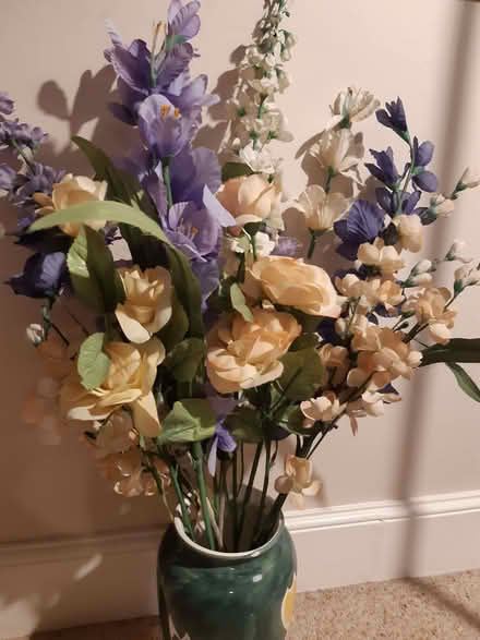 Photo of free Artificial flowers (TN24) #3