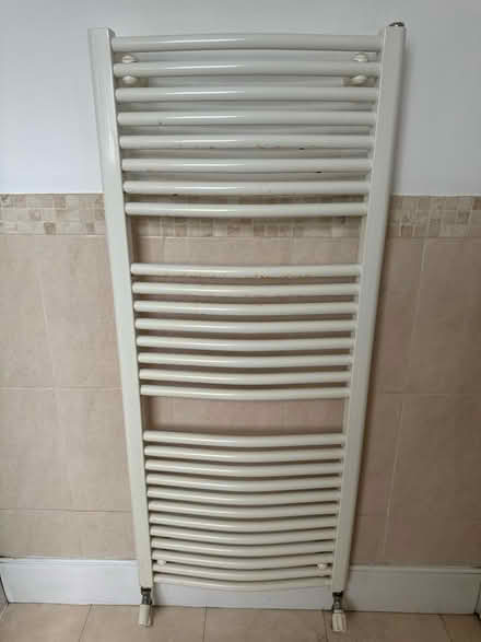 Photo of free Towel rail (Southfields SW18) #1