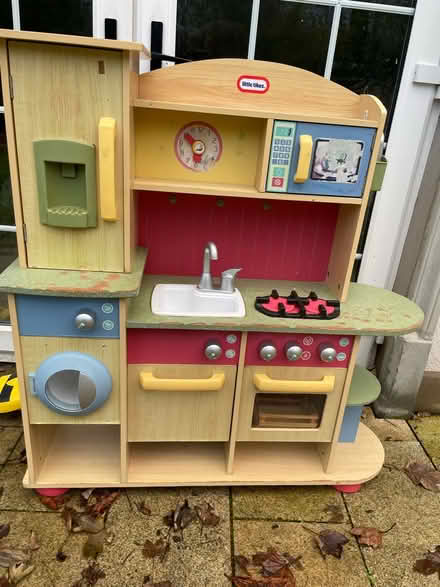 Photo of free Toy kitchen (BT9) #1