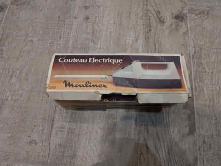 Photo of free Electric Carving Knife (Daisy Hill BD9) #1
