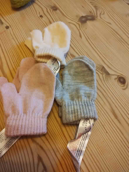 Photo of free 3 pairs kids' mittens (Brockley SE4) #1