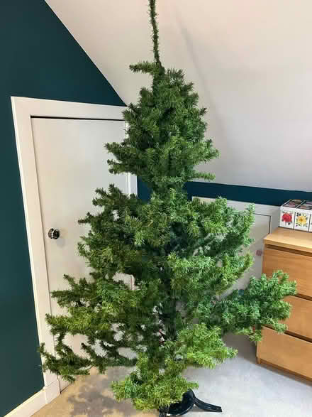 Photo of free 5ft artificial Xmas tree (Scotstounhill G14) #1