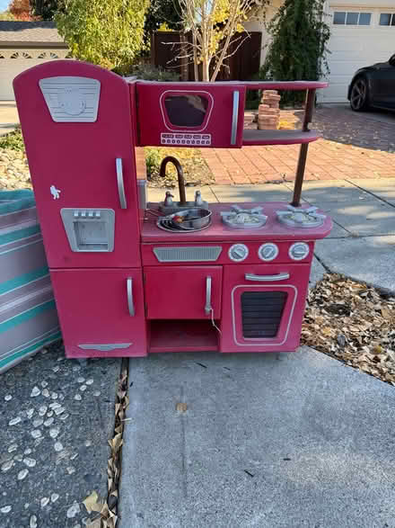 Photo of free Child’s play kitchen (Remington Ave in Sunnyvale) #1