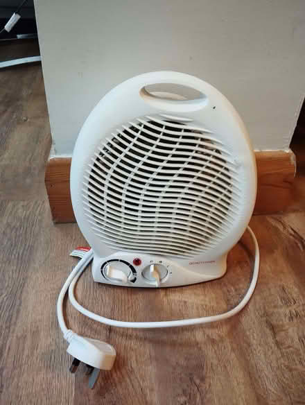 Photo of free upright fan heater (Hawk Green SK6) #1