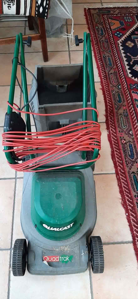 Photo of free Electric lawn mower (Walton Manor OX2) #1