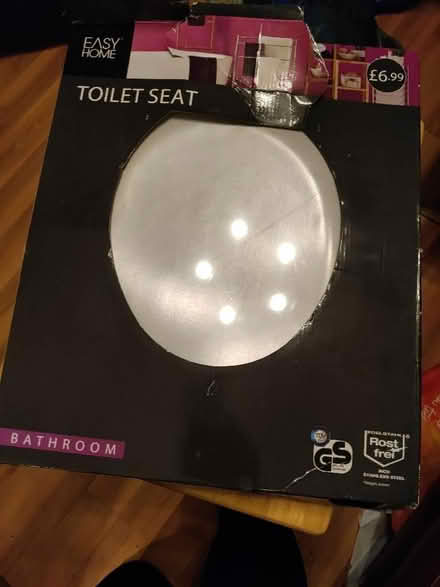 Photo of free New toilet seat (Lifford B30) #1