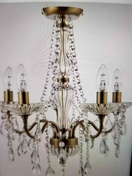 Photo of an old chandalier (St.Albans AL1) #3