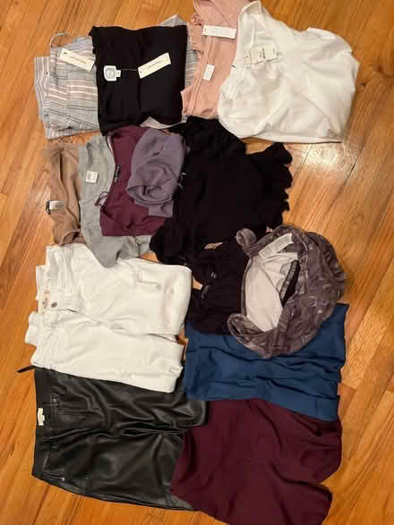 Photo of free Girl’s junior size clothes (Colts Neck) #1