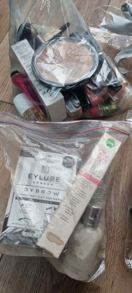Photo of free Toiletries / makeup (Loughborough LE11) #1