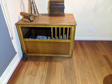 Photo of free Large wood dog crate (San Anselmo Sleepy Hollow) #2