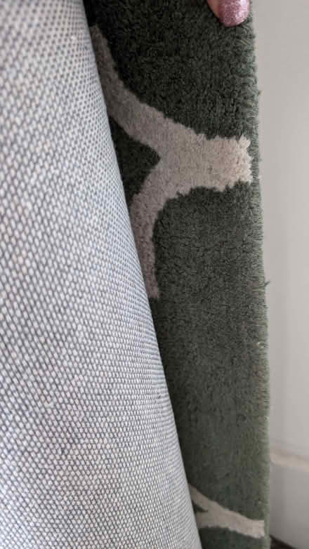 Photo of free The long table / Carpet (Mill Hill, The Hale HA8) #1