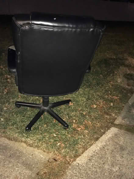 Photo of free Curb Alert (Off Oakland Mills Rd. Columbia) #1