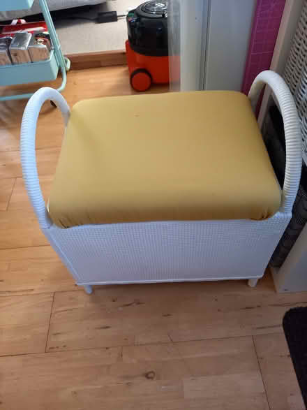 Photo of free Ottoman/piano stool (Upper Avenue Eastbourne.) #1