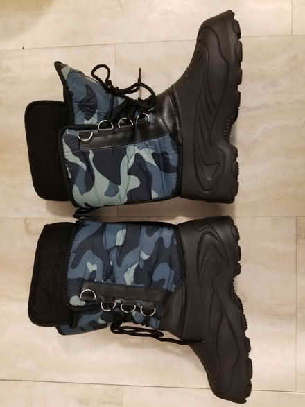 Photo of free Winter boots (Hunt Club) #1