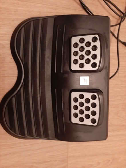 Photo of free Gaming steering wheel and pedals (Beaconsfield HP9) #4