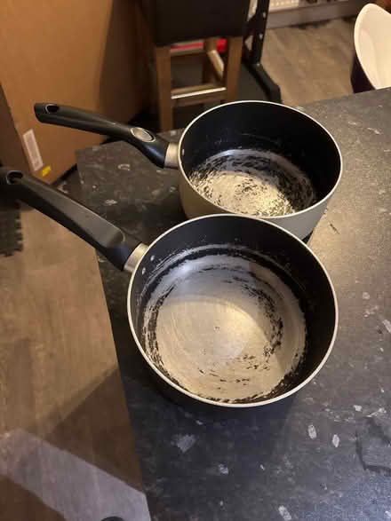 Photo of free 2 pans (EN1) #1