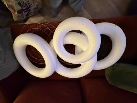 Photo of free Wire& foam wreaths- brand new (Upton CH49) #3