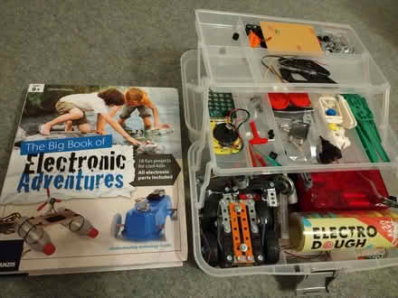 Photo of free Electronic bits and bobs (Top Amersham HP6) #1