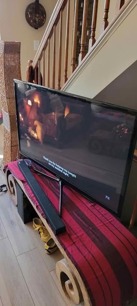Photo of free 50 inch TV with sound bar (Ashmere Dumfries 22025) #1