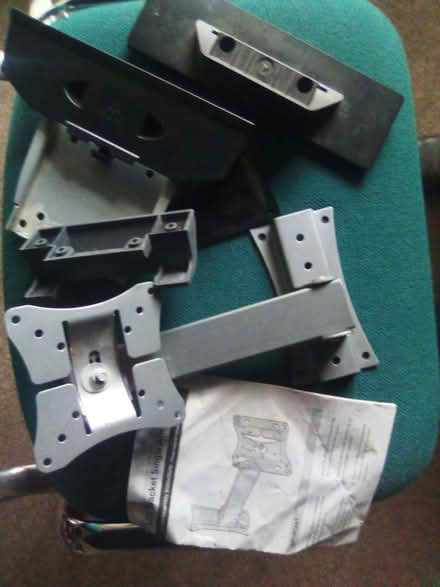 Photo of free TV mount, etc (Knaresborough HG5) #1