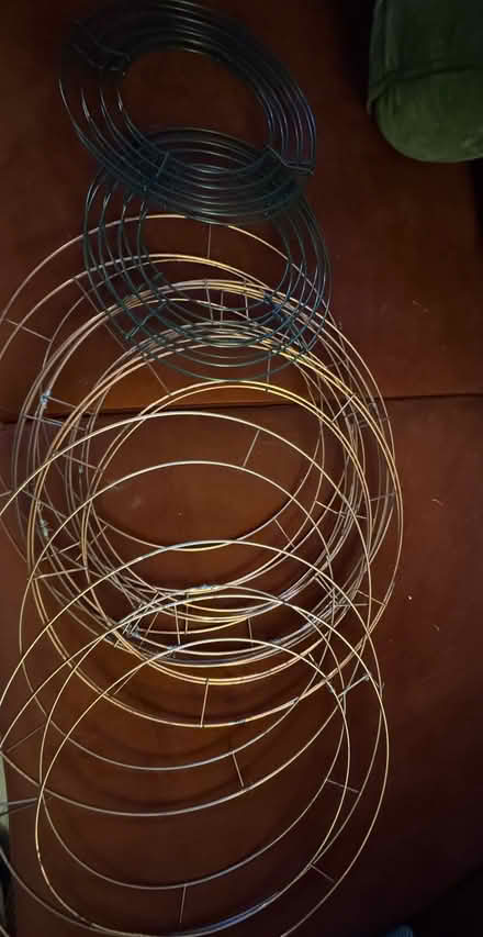 Photo of free Wire& foam wreaths- brand new (Upton CH49) #1