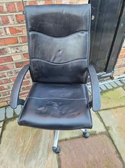 Photo of free Computer chair (M16) #3