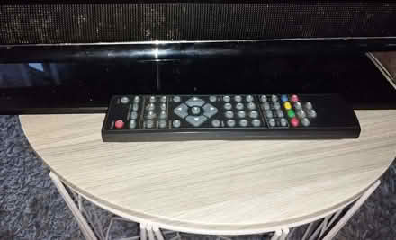 Photo of free Flat screen tv (Hawk Green SK6) #3