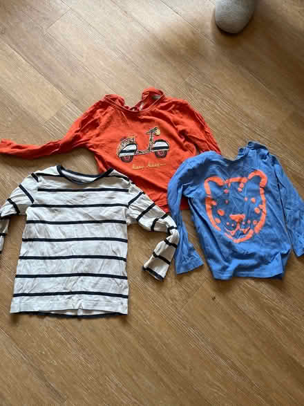 Photo of free Boys T-shirts 18 to 24 months (RG1) #3