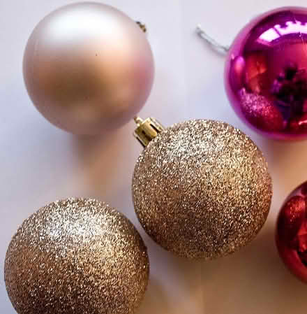 Photo of free Christmas Tree Baubles (Browns Hill GL6) #2