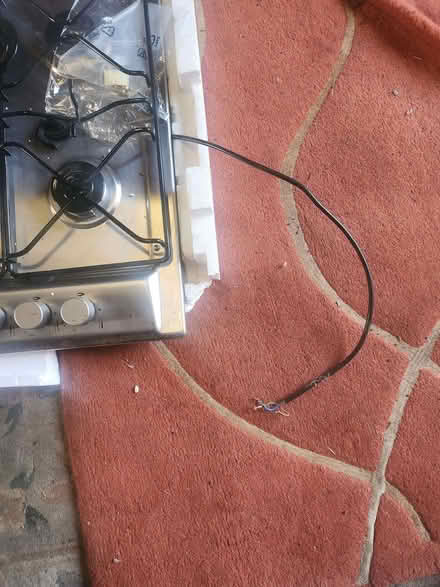 Photo of free Hotpoint Gas Hob 4 burner (Belle Vue SY3) #4
