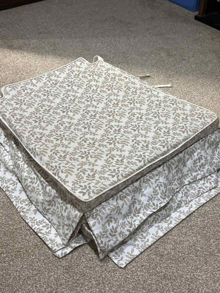 Photo of free Seat cushions x 4 (hastings tn34) #1