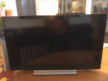 Photo of free Toshiba 32” TV (Wallsend NE28) #2