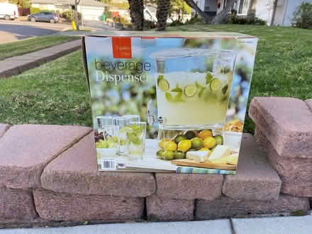 Photo of free Beverage Dispenser (Near Mission and Mesa Dr) #1