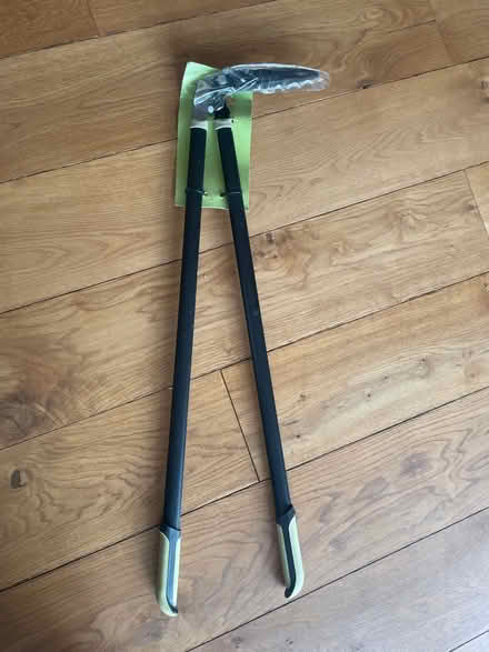 Photo of free Lawn Edging Shears (Bowbridge) #1