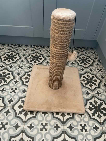 Photo of free Cat scratching Post (Hassocks, BN6) #1