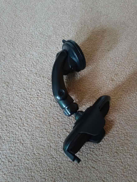 Photo of free Car Mobile Phone mount (Wickford, SS11) #1