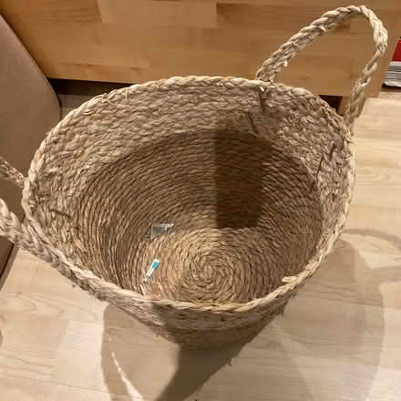 Photo of free Large wicker basket with handles (Sale M33) #2