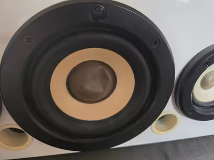 Photo of free Fully working sound bass box (SN25 Blunsdon) #3
