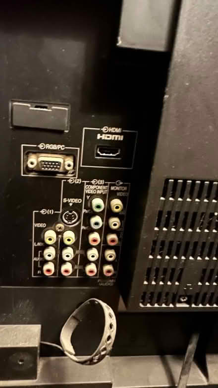 Photo of free Toshiba 37” TV (Drayton OX14) #3
