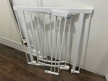 Photo of free Baby/ pet gate (camberley GU16) #3