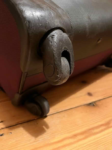 Photo of free Large Samsonite suitcase (East Oxford OX4) #4