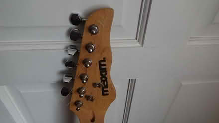 Photo of free Electric Guitar (S8 Lowedges) #2