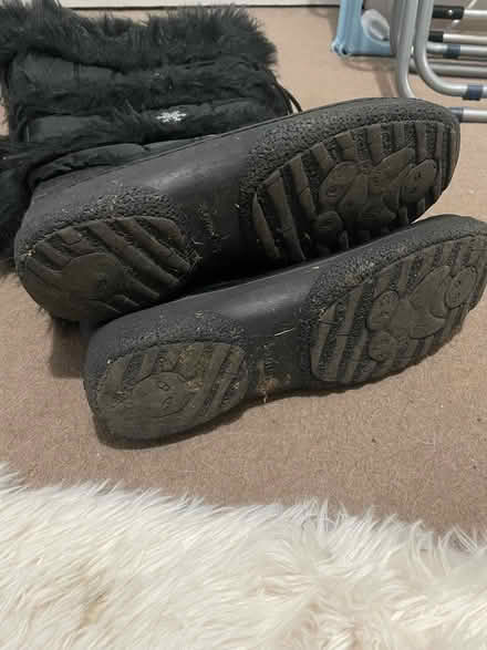 Photo of free Women’s snow boots size 7 (Witton Gilbert DH7) #3