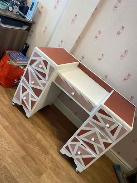 Photo of free Vanity table/ Bedroom table (Brandhall B68) #1