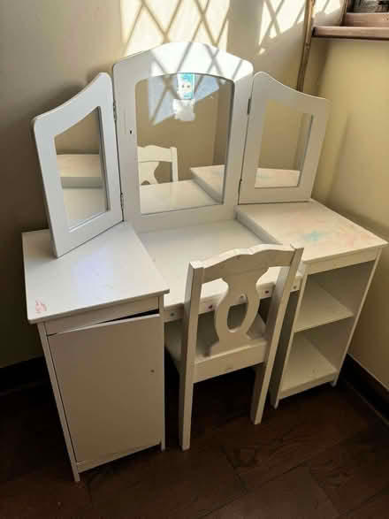 Photo of free Childs white dressing table and chair (Botany Bay Point GU25) #1