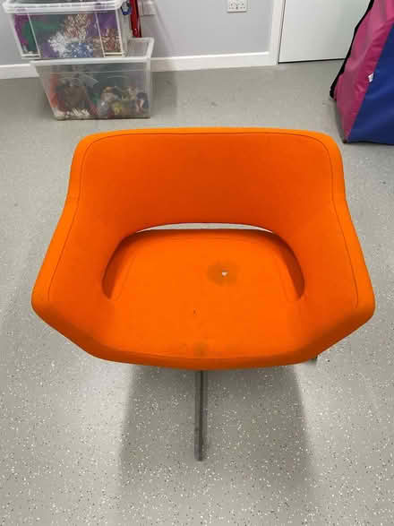 Photo of free Unusual swivel chair (Hoxton) #1