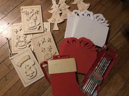 Photo of free Holiday craft items (UNM area) #1